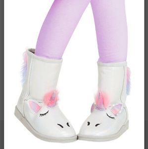 3D Unicorn fuzz boots